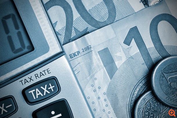 Νέα μείωση αφορολόγητου -"έπεσε" άλλη μια κόκκινη γραμμή