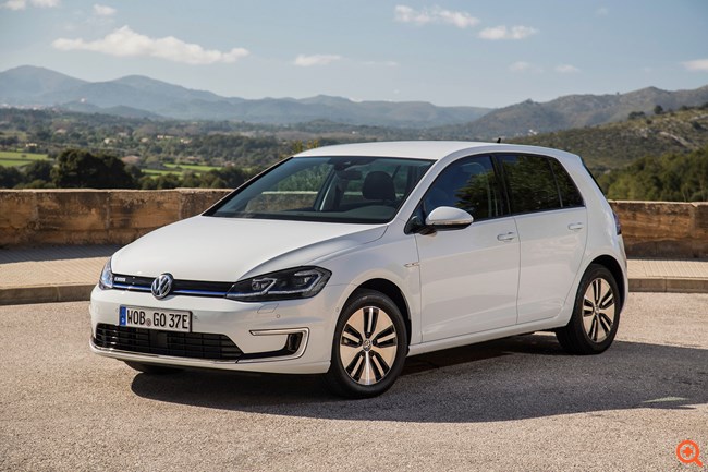 Volkswagen: ÎŸ Ï€ÎµÎ»Î¬Ï„Î·Ï‚ ÏƒÏ…Î¼Î¼ÎµÏ„Î­Ï‡ÎµÎ¹ ÏƒÏ„Î·Î½ ÎºÎ±Ï„Î±ÏƒÎºÎµÏ…Î® Ï„Î¿Ï… e-Golf