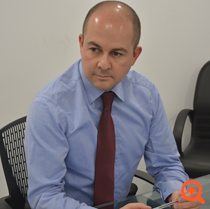 Οι άδικοι νόμοι "πέφτουν" στην κοινωνία