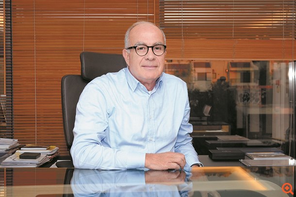 Στην κρίση, πρέπει να παραμένεις πιστός στις αξίες σου