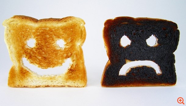 Σας κάηκε το τοστ; Καλύτερα πετάξτε το!