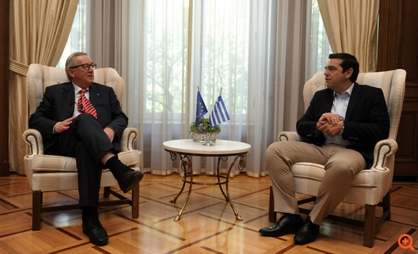 Eπίθεση Τσίπρα σε ΔΝΤ για εργασιακά και σε Schaeuble για Grexit ενώπιον Juncker