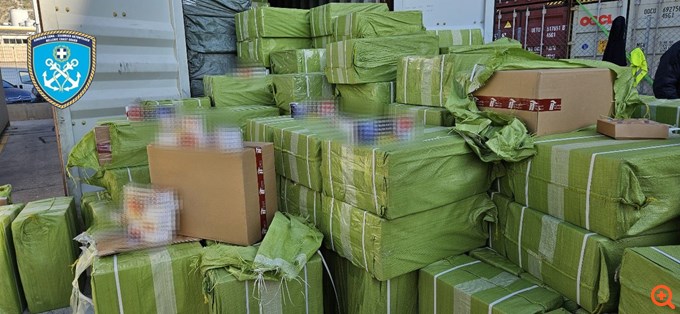 Εντοπισμός και κατάσχεση 9,4 εκατ. λαθραίων τσιγάρων στο Σταθμό Εμπορευματοκιβωτίων Πειραιά
