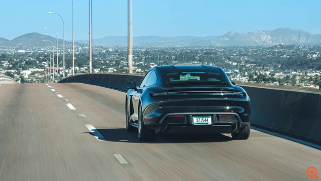 Μάθαμε την πραγματική αυτονομία της νέας Porsche Taycan