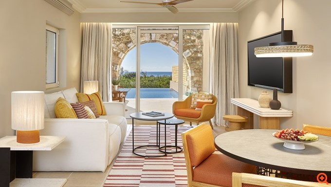 Το Τhe Westin Resort Costa Navarino υποδέχεται το 2025 με νέους, ανανεωμένους χώρους φιλοξενίας