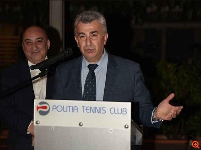 Δωρεά ρομποτικού μηχανήματος απολύμανσης στο ΓΝΑ "Ελπίς" για τον "Covid-19"