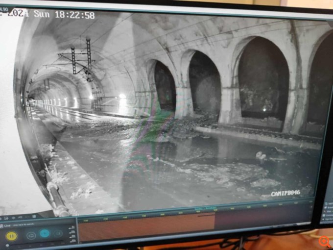 ΟΣΕ: Αποκαταστάθηκε η σιδηροδρομική γραμμή στη σήραγγα των Τεμπών