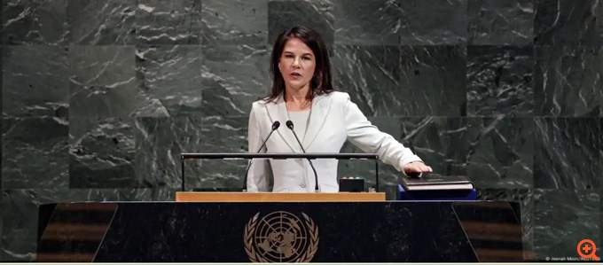 Μπέρμποκ: Ειρήνη με κυανόκρανους στην Ουκρανία