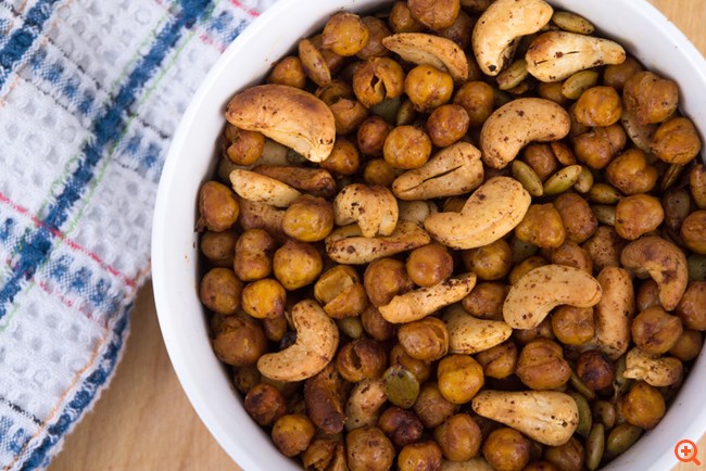 Πικάντικοι ξηροί καρποί για το συρτάρι του γραφείου σας