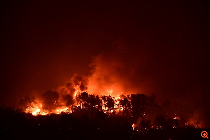 Πυρκαγιά στον Βαρνάβα Αττικής