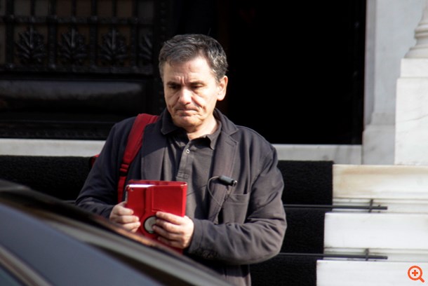 Πυρ ομαδόν από την αντιπολίτευση για την επιστολή Τσακαλώτου