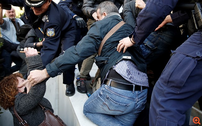 Ένταση ξανά στα δικαστήρια με τον δολοφόνο της Δώρας Ζέμπερη