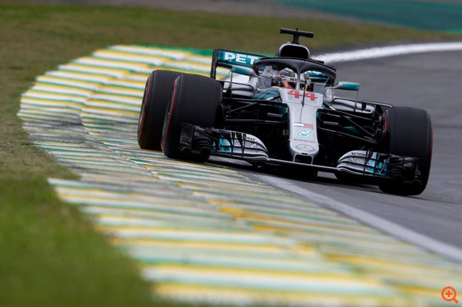 F1: Νικητής ο Hamilton-πρωταθλήτρια η Mercedes (vid.)