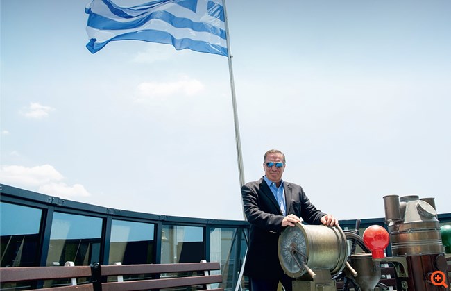 Νίκος Τσάκος