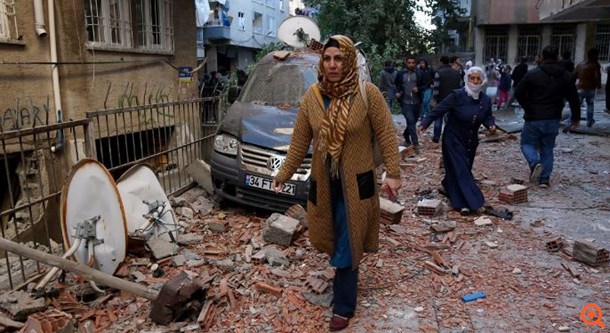 Έκρηξη με 8 νεκρούς στην Τουρκία μετά την σύλληψη των ηγετών των Κούρδων