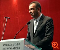 Τελευταίος στην πόλη ή πρώτος στο χωριό;