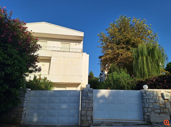 Πλειστηριασμοί: Στο σφυρί πολυτελείς κατοικίες γνωστών οικογενειών, ιστορικά βιομηχανικά ακίνητα και ξενοδοχεία