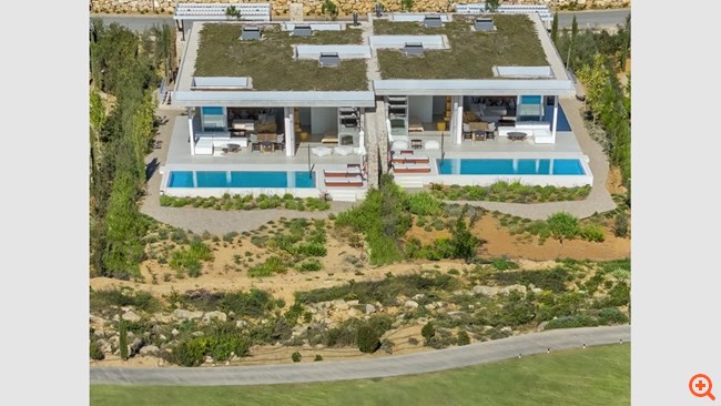Μια νεόδμητη βίλα προς πώληση στο Costa Navarino