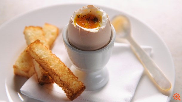 Πόσο ένοχα είναι τα αυγά για τη χοληστερίνη;