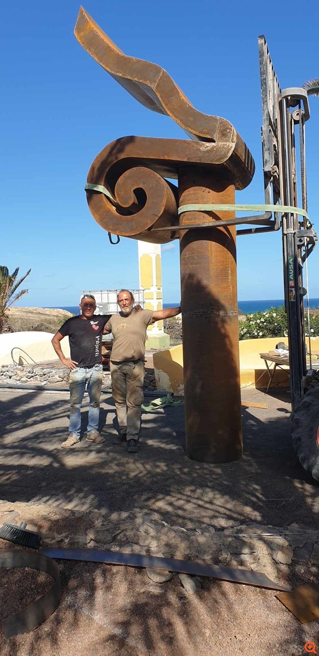 Κρήτη: Ο γλύπτης που δημιουργεί έργα διαμαρτυρίας για την επιστροφή των γλυπτών του Παρθενώνα