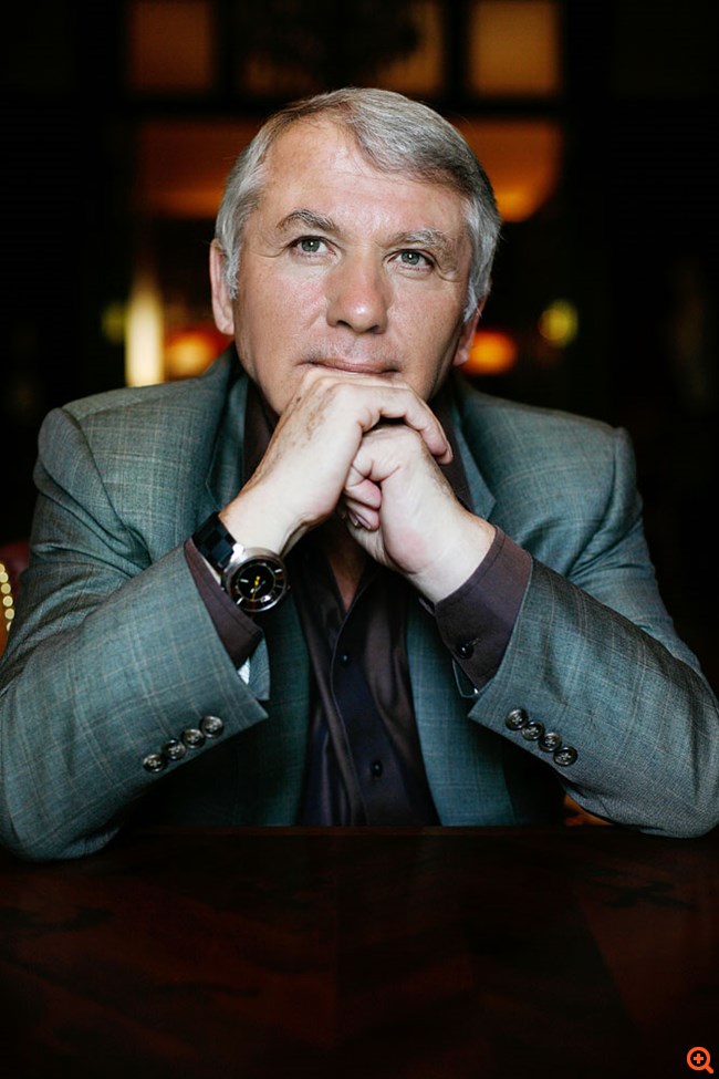 Δύο διακεκριμένοι Έλληνες επιστήμονες μιλούν για το τι να περιμένουμε από το 2022