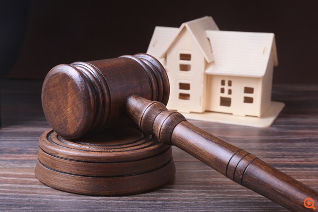 Πλειστηριασμοί: 15.000 ακίνητα θα βγάλουν στο σφυρί το 2018 οι τράπεζες