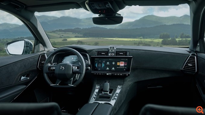 DS 7 PHEV 300 4WD