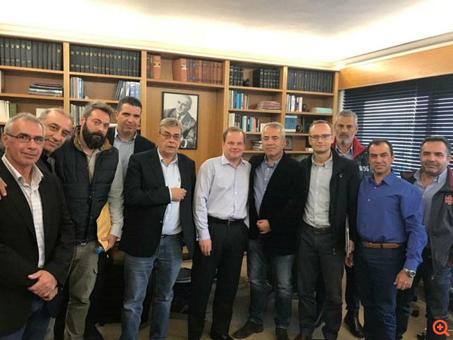 Συνάντησης της "Ενότητας" με τον Κ. Καραμανλή για τις συγκοινωνίες