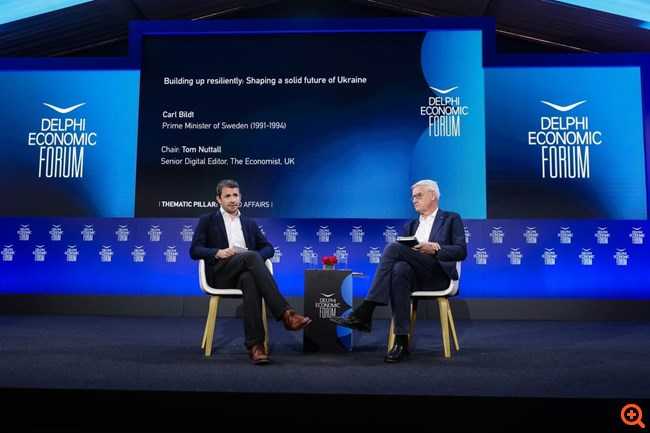 Carl Bildt: Η οικονομική υποστήριξη της  Ουκρανία είναι όσο σημαντική και η στρατιωτική