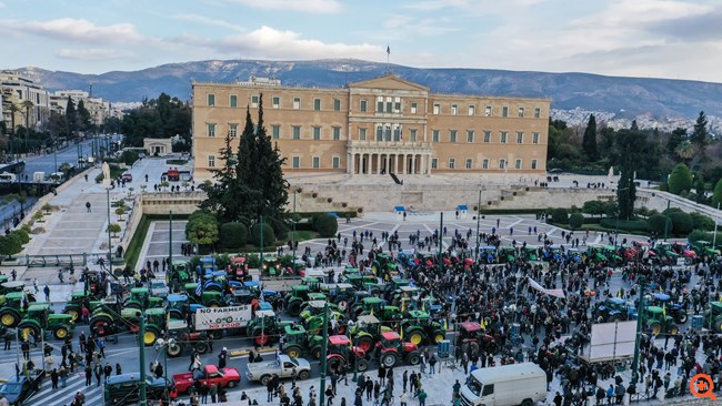 Να λυθούν τα προβλήματά τους ζήτησαν οι αγρότες - Αναχωρούν αύριο στις 11 το πρωί από το Σύνταγμα τα τρακτέρ