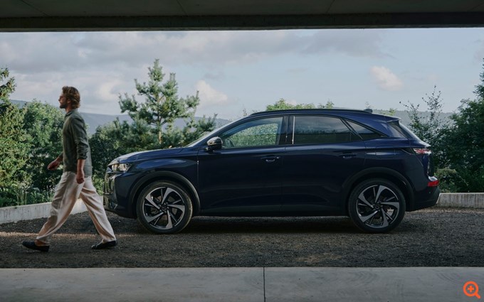 DS 7 PHEV 300 4WD