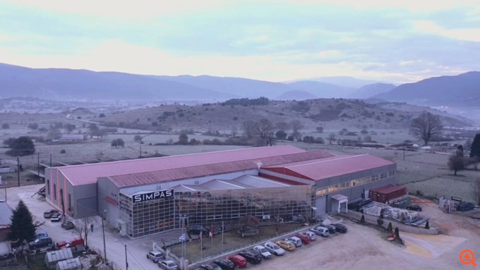 Simpas: Κουφώματα από τα Γιάννενα στο σαλέ της Jennifer Lopez στη Μοντάνα και στην έπαυλη του ιδιοκτήτη της Dell