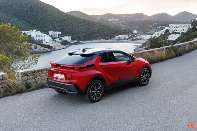 Toyota C-HR 2023