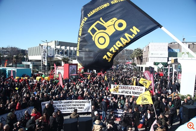 Ολοκληρώθηκε το συλλαλητήριο των αγροτών - Νέα πρόσκληση διαλόγου από Λ. Αυγενάκη
