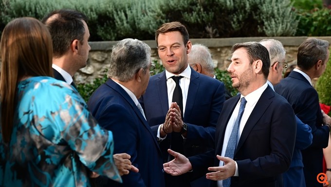 Δημοκρατία2