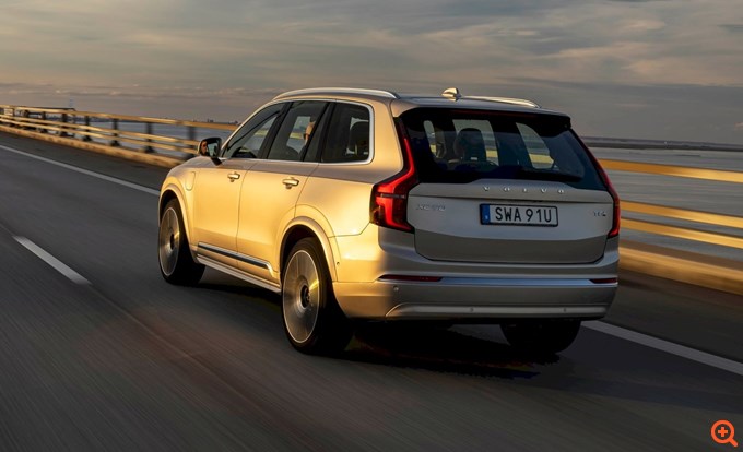 Οδηγούμε στην Σουηδία το νέο Volvo XC90, την PHEV SUV ναυαρχίδα της φίρμας