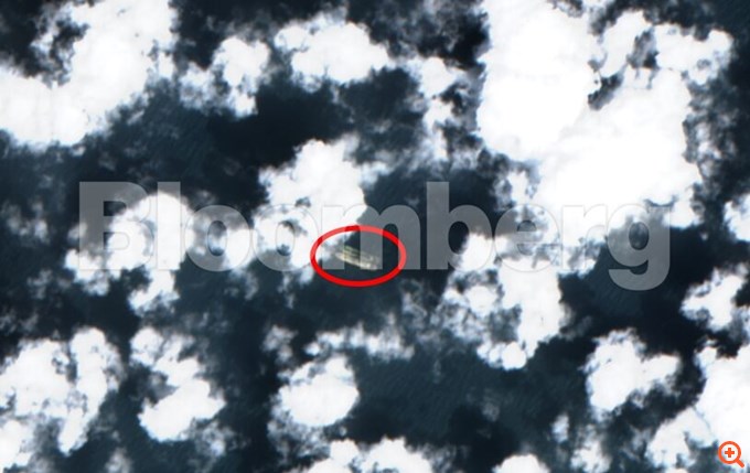 Bloomberg: Δεξαμενόπλοιο LNG, στο οποίο έχουν επιβληθεί κυρώσεις, μεταφέρει ρωσικό φορτίο σε άλλο πλοίο στη Μεσόγειο Θάλασσα