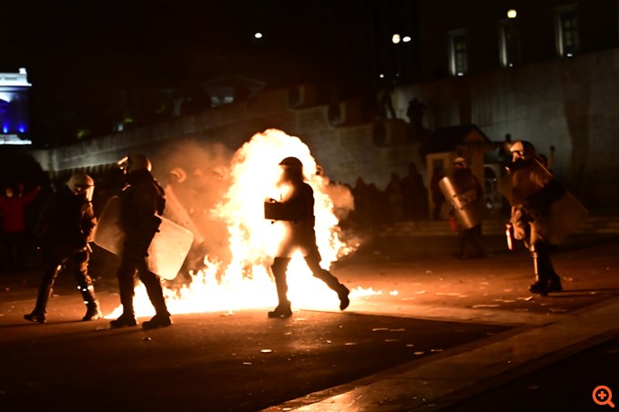 Νέες συγκεντρώσεις για τα Τέμπη σε όλη τη χώρα - Επεισόδια σε Αθήνα και Θεσσαλονίκη