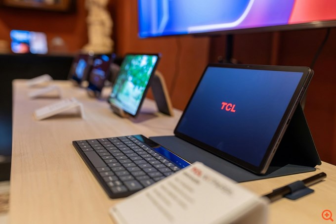 Tablet με keyboard: Ιδανικό για εργασία και ψυχαγωγία