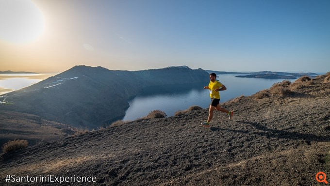 Santorini Experience: Η Σαντορίνη δίνει άλλη διάσταση στον αθλητικό τουρισμό