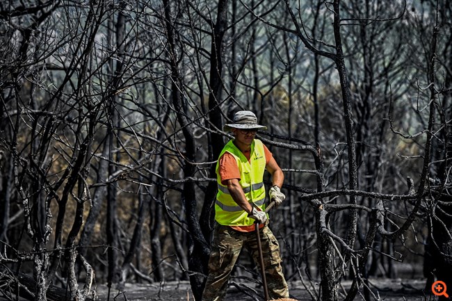 Λουτρακι φωτια