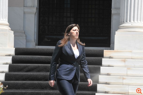 Δύο ώρες... τσάι και συμπάθεια