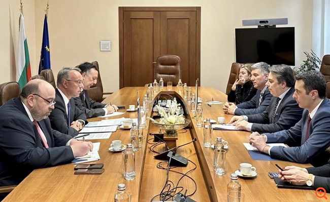 Οι οδικές και σιδηροδρομικές συνδέσεις στο επίκεντρο των επαφών του Χρ. Σταϊκούρα στη Σόφια