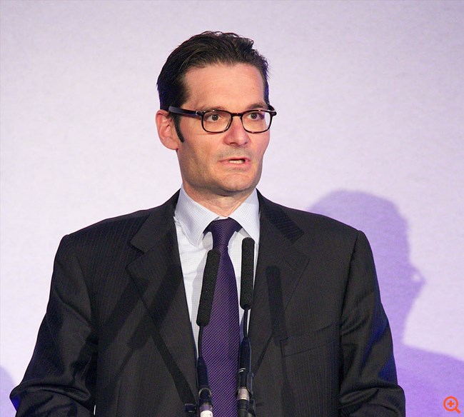 Τι ψάχνουν οι "ακτιβιστές" του Amber Capital στην Ελλάδα