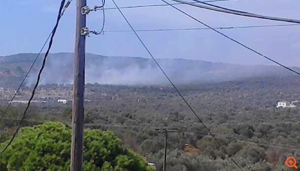 Χαοτική κατάσταση στη Λέσβο: Στις φλόγες παραδόθηκε το hotspot