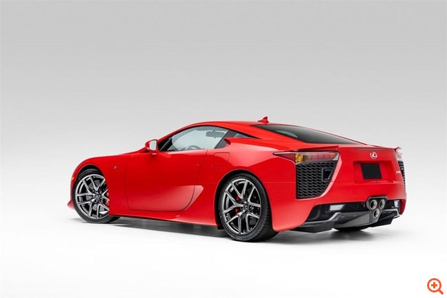Σε δημοπρασία ένα από τα σπάνια Lexus LFA-θα ξεπεράσει τα 700.000 ευρώ