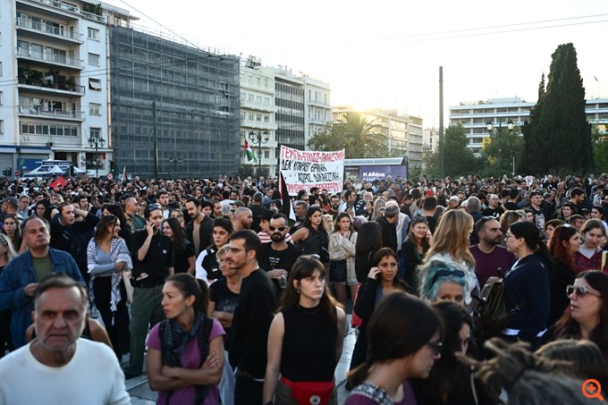 Συγκέντρωση αλληλεγγύης στον απεργό πείνας Π. Ρούτσι στο Σύνταγμα