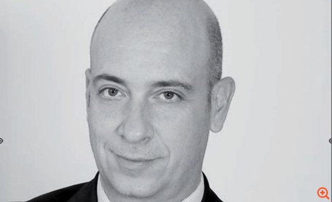 Στο σφυρί κατοικίες του Βασίλη Τσιάρτα στο Μαρούσι και του Αλέξανδρου Μαμιδάκη στην Πολιτεία