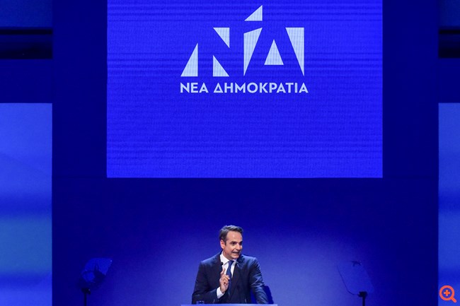 Public Issue: Προβάδισμα 16,5 μονάδων για τη ΝΔ, το 10% προσεγγίζει το ΚΙΝΑΛ