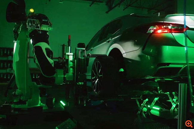 RoboTire αλλαγή ελαστικών AI